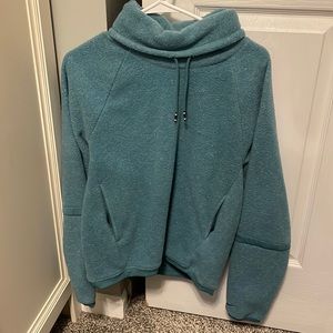 Super warm turtleneck pullover!